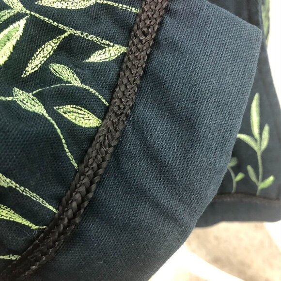 Quacker Factory Womens Black Jacket SZ 1X Embroidered Floral Butterflies *FLAWS* - Picture 9 of 16